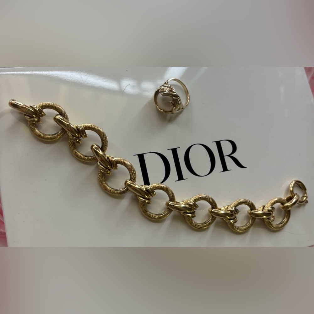 Beautiful 18k Solid Gold Bracelet - image 4